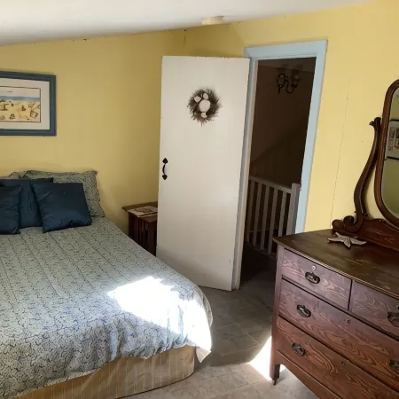 Spacious Home - 1500 ft from Beach & Circuit Ave