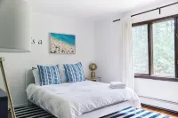 Heated Saltwater Pool • 4 Min to Woodstock • Private Deck & Fire Pit - 4성급