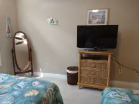 NEW! Waterfront 2 BR, 2 BA on Steinhatchee River, private boat slip,WiFi, dog ok - balcony