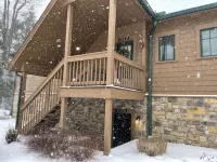 Slopeside, ski-in, ski-out condo-perfectly set along run 24 at Peek'n'Peek! - Wi-Fi