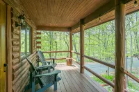 Beautiful Log Cabin Tucked Away on 5 Acres - Alppimaja