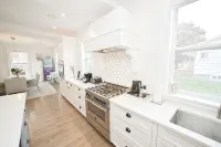 Luxury Coastal Home on the Ocean/Sleeps 10/Downtown St. Andrews/4Br/2.5 Baths - Homestays