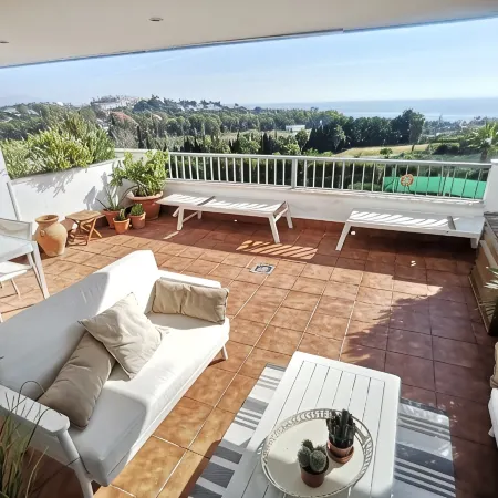 Dona Julia sea and golf view apartment