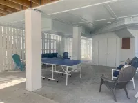 Newly Renovated Home with New Heated Pool and Spa, 3 Minute Walk to the Beach - 4 stjerner