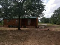 Cabin for two on 160 Acres,less than 20 min from Choctaw Casino Durant OK - 2 étoiles