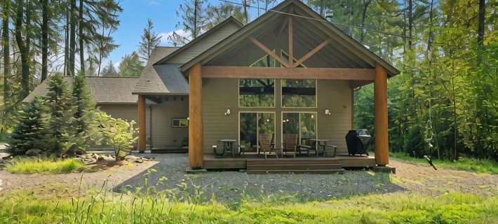 4000sqft, 1-acre Custom Cabin Retreat w Game Room, Hot Tub & Sauna @Mt Hood Ξενοδοχεία στην πόλη Clackamas County