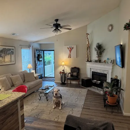 Pet friendly 1,150 sqft one story, 3 bedrooms, 2 full bath home