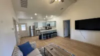 Brand New Charming 2B/2B in Chickasha, Near Downtown! - Wifi