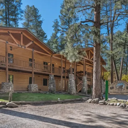 Upper Canyon Inn & Cabins
