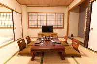 Daikichiya  Japanese-Style Entire Floor Private Rental Inn, Nagoya Station - Balkon