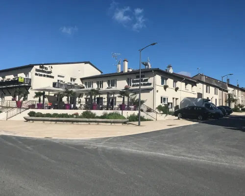 Maison Drapier - Lac de Madine Hôtel Restaurant & Spa 뫼즈 호텔