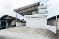RedDoorz Fortuna Infinity Near Alun Alun Sragen