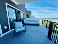 Brand new house on a private beach! Hotels in Bourne