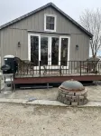 Cozy cabin,master and loft w2 twin beds atop the scenic portage,deckand fire pit