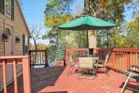 Cozy Treehouse on the Lake - Peaceful and Private -  Privatzimmer