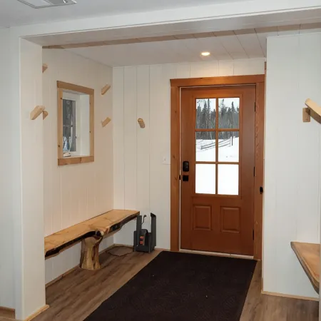 Cozy 2-bedroom house with WiFi in Paradise near restaurants and attractions