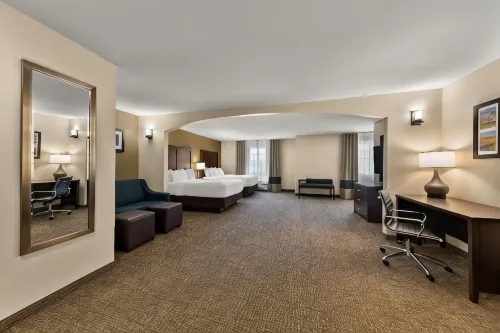Comfort Inn & Suites Atoka - bars