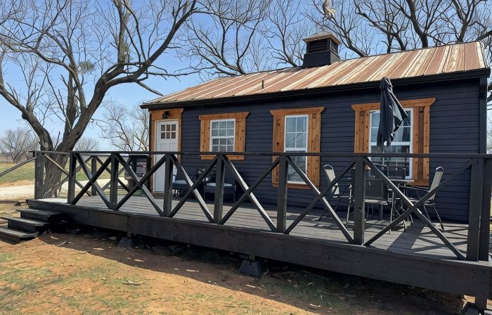 The Prairie House at the Winery - CC Farms