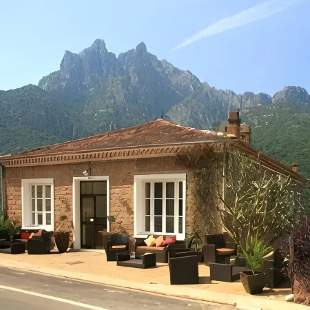 Hôtel Colombo- Porto Corse