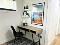 Parkside Pad in Kelowna's North End. Steps to the brewery district & the lake. - 3 stjerner