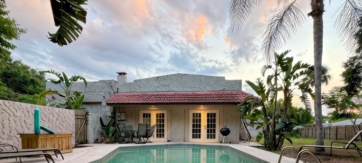 Casa Antigua: Historic Villa with POOL & FIRE-PIT Hotels in Cocoa