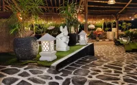 Scallywags Beach Club - bar
