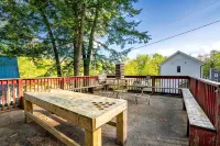 Kettle Cove Cabin. Lake Sebago Beach Access. Fire pit. Grill. Blackstone. Games - Homestays