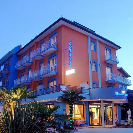 Hotel Crystal