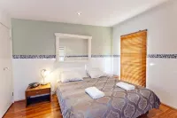 Newcastle Harbourside Terraces - 3-Star