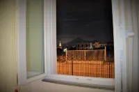 لي تري جيمي - غرفة مطلة على الجبل