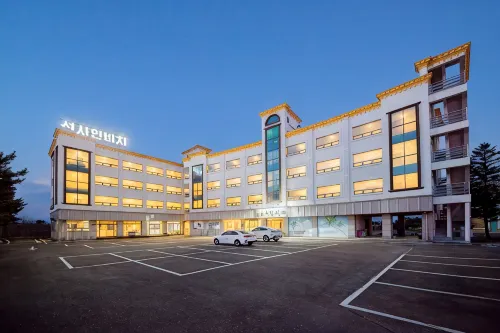 Goseong Sunshine Beach Pension - Motels