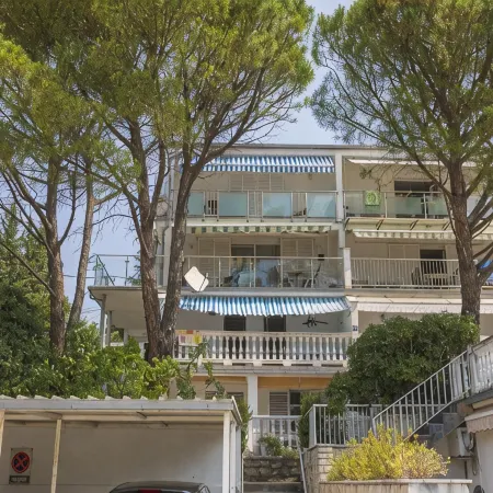 Apartment Cherry 2