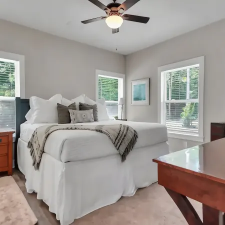 Charming 3-bedroom house with WiFi, fitness room on Gated property