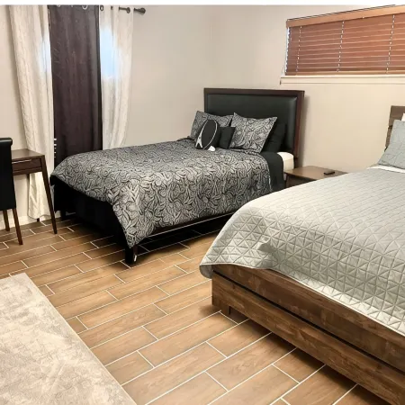 Charming 3-bedroom house in lovely McAllen with AC, WiFi, Swimming pool.