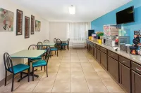 Days Inn by Wyndham Charleston