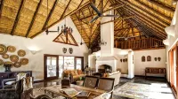Nyati Safari Lodge