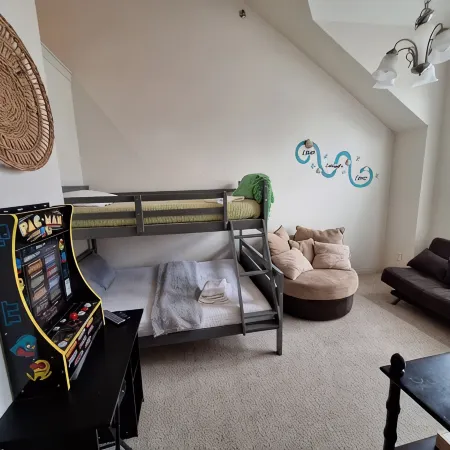 Family Obx Escape - Resort Pool, Game Room, 3-Story Stay, Beach Gear Included!