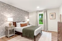 The Respite: Spacious beautiful new build, sleeps 8-10. 7 minutes from Hershey.