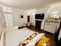 Vauxhall, river Thames, Big Ben Retreat, Central London family Stay - Bungalows