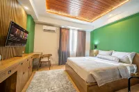 ALTUZ Apartment By Apartku - Apartments
