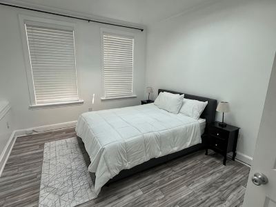 Entire 2 Bedroom House in NW DC