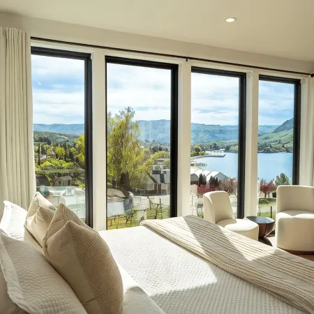 Ultra Luxury Chelan Lake House w/ Sauna, Steam Room, Cold Plunge, and Hot Tub