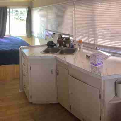 Wake up on the Lake! … Gate Keeper Rooms