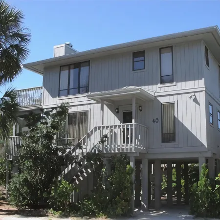 Captiva Home- Steps from the Beach, Pool, Restaurants and Boat Dock Hotele w: Captiva