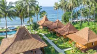 Dani Beach Villa - Beachfront Villas in Tejakula Hotels in Singaraja