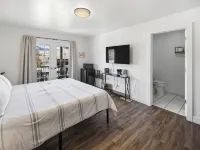 Happy Trails West Inn Hotels in Tropic
