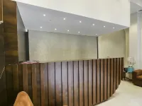 芙勞拉套房飯店 聖托馬斯大教堂附近的飯店