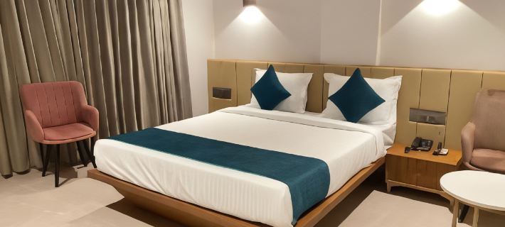 Hotel Emora Tree Hotel di Distrik Mysuru
