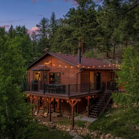 NEW Hot Tub + Arcade + Fire Pit + Mtn Views