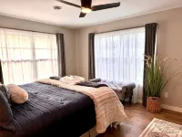 Luxury Ski Home | Sauna | Views | Dogs | Trail Access - บังกะโล